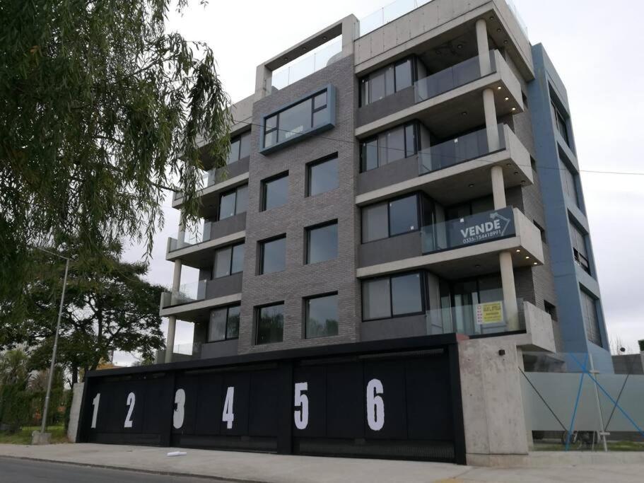 Appartement Depto. En Costanera Frente Al Rio 2 A 4 Personas à San Nicolás de los Arroyos Extérieur photo